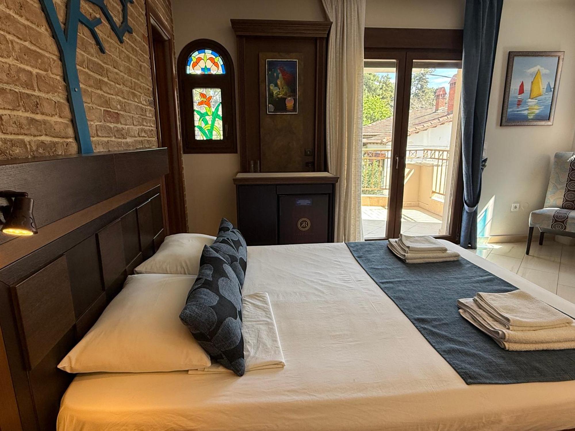 Kappa Rooms Boutique Hotel Nea Kallikrateia 外观 照片